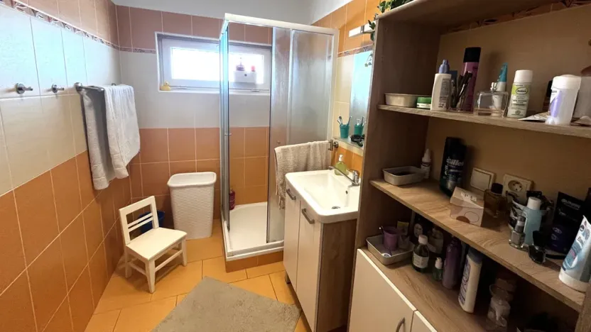 Prodej rodinného domu, Mšené-lázně, Mír. náměstí, 200 m2