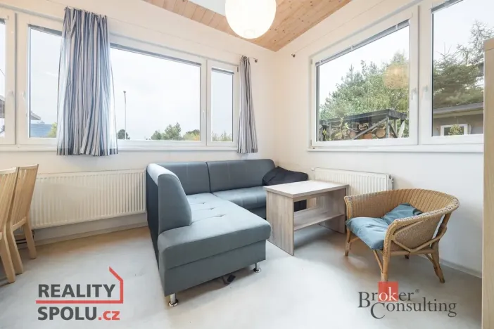 Pronájem bytu 1+kk, Světice, K Dálnici, 42 m2