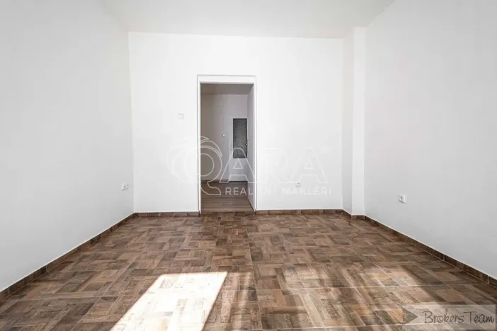 Pronájem bytu 1+1, Praha - Kbely, Semilská, 30 m2