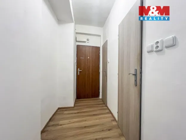 Prodej bytu 2+1, Praha - Hloubětín, Mochovská, 52 m2