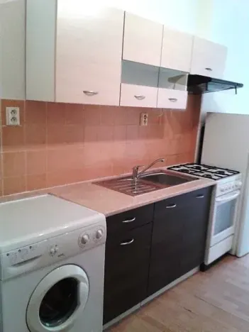 Pronájem bytu 1+kk, Teplice, U Červeného kostela, 30 m2