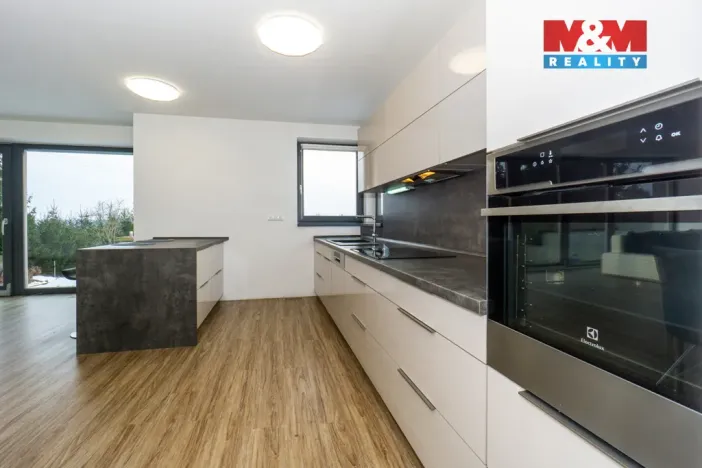 Prodej rodinného domu, Rohovládova Bělá, 287 m2