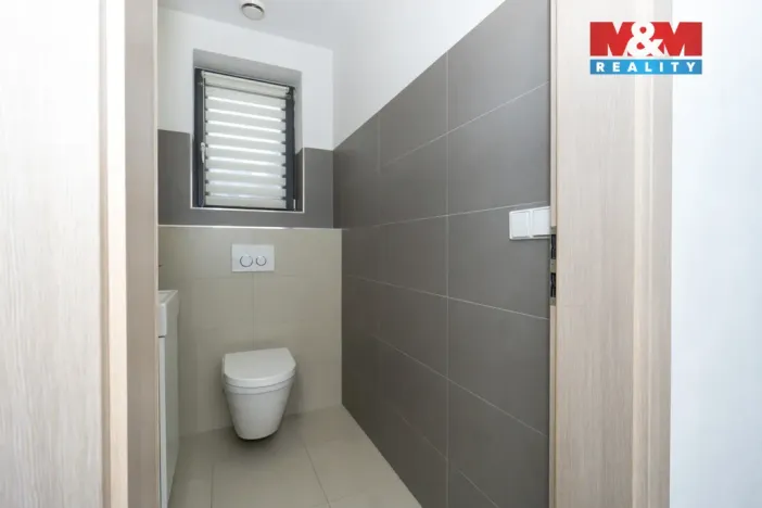 Prodej rodinného domu, Rohovládova Bělá, 287 m2