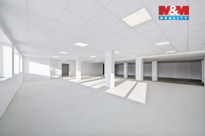 Pronájem obchodního prostoru, Hronov - Zbečník, 780 m2