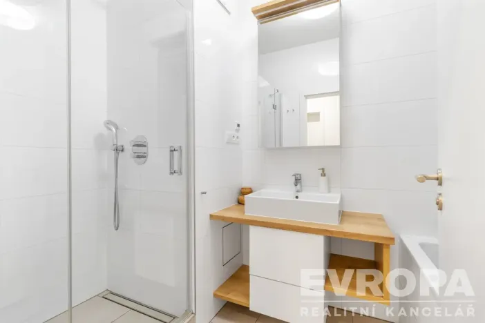 Prodej bytu 3+kk, Praha - Hloubětín, Waltariho, 78 m2