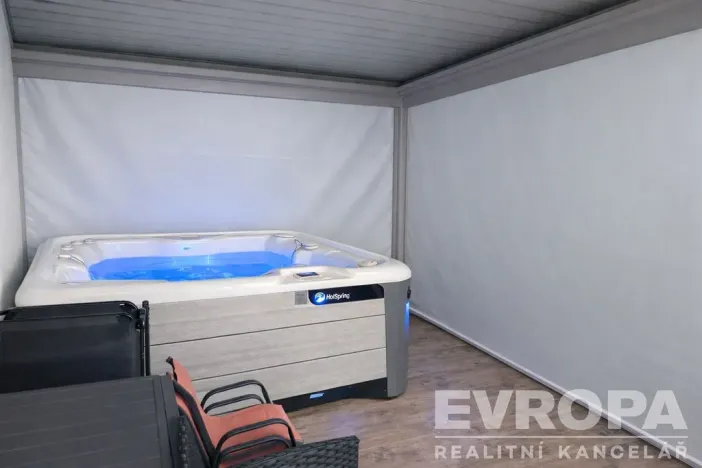 Prodej bytu 3+kk, Praha - Hloubětín, Waltariho, 78 m2