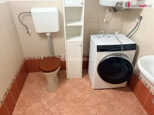 Pronájem bytu 1+kk, Břeclav, Nerudova, 35 m2