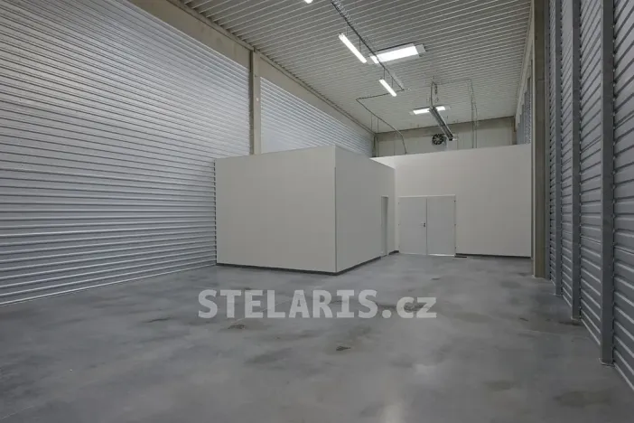 Pronájem skladu, Praha - Malešice, 205 m2