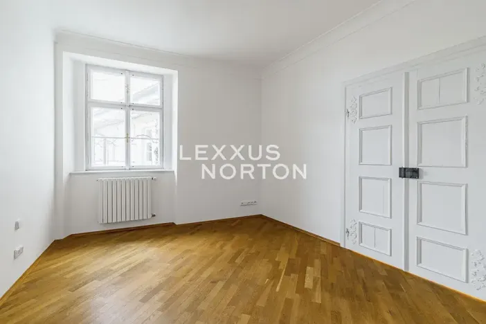 Pronájem bytu 4+1, Praha - Malá Strana, Vlašská, 179 m2