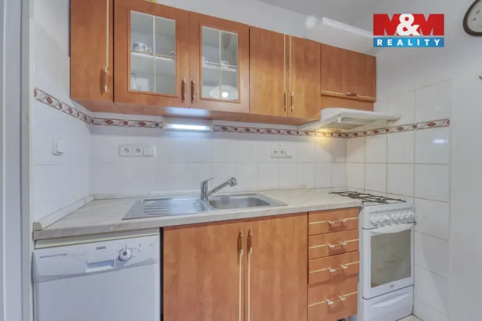 Prodej bytu 1+1, Praha - Černý Most, Bouřilova, 38 m2