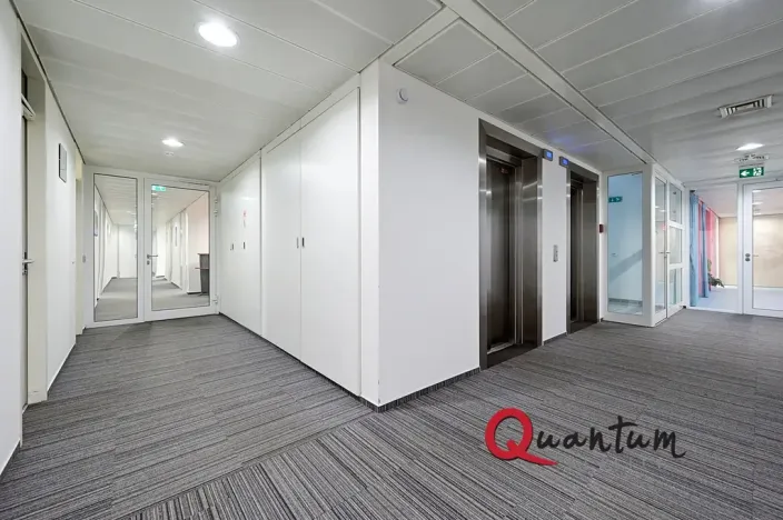 Pronájem kanceláře, Praha - Dejvice, Evropská, 503 m2