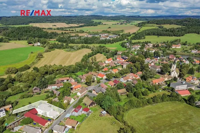 Prodej rodinného domu, Vrčeň, 437 m2