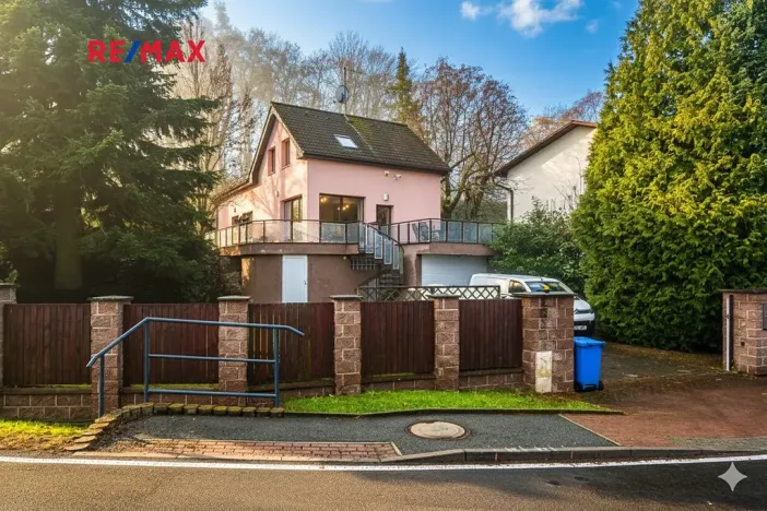 Pronájem rodinného domu, Mirošovice, Senohrabská, 150 m2