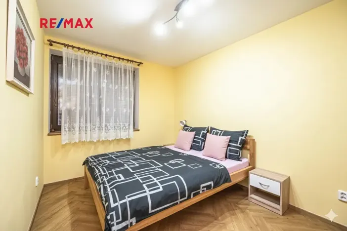 Pronájem rodinného domu, Mirošovice, Senohrabská, 150 m2