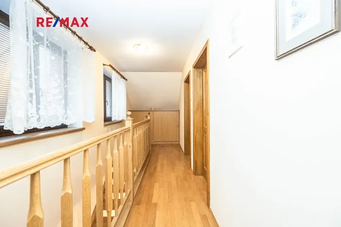 Pronájem rodinného domu, Mirošovice, Senohrabská, 150 m2