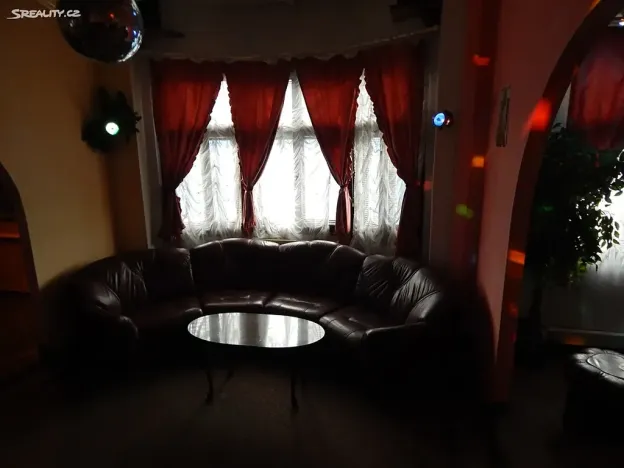 Prodej vícegeneračního domu, Kraslice, 400 m2