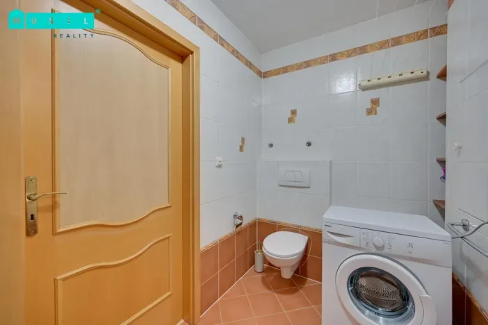 Pronájem bytu 1+kk, Olomouc - Povel, Slavonínská, 38 m2