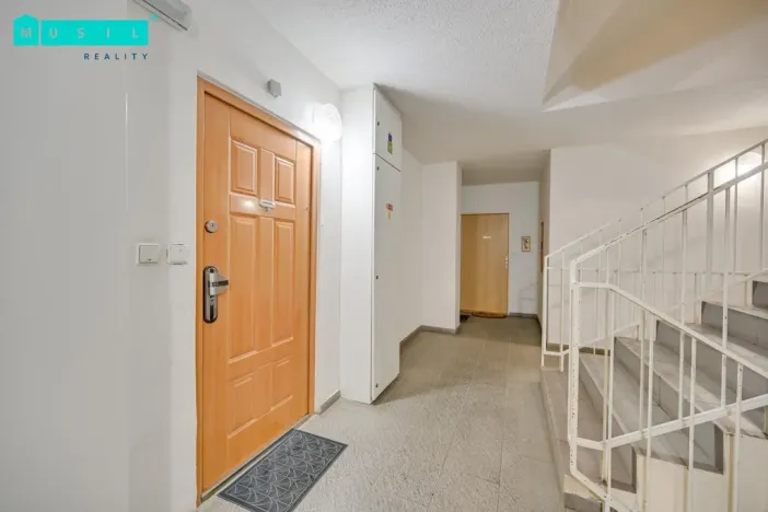 Pronájem bytu 1+kk, Olomouc - Povel, Slavonínská, 38 m2