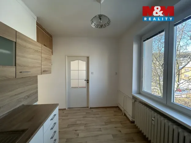 Pronájem bytu 2+1, Ústí nad Labem - Bukov, Bratří Čapků, 50 m2