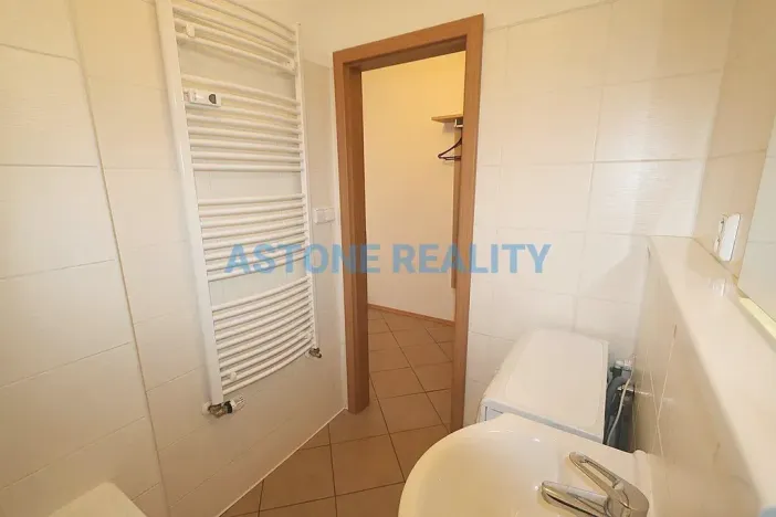 Prodej bytu 1+1, Praha - Záběhlice, Malinová, 42 m2