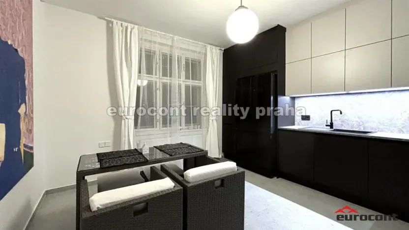 Pronájem bytu 3+1, Praha, Obrovského, 90 m2