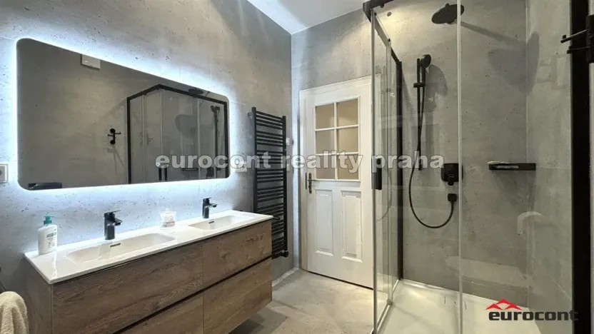 Pronájem bytu 3+1, Praha, Obrovského, 90 m2