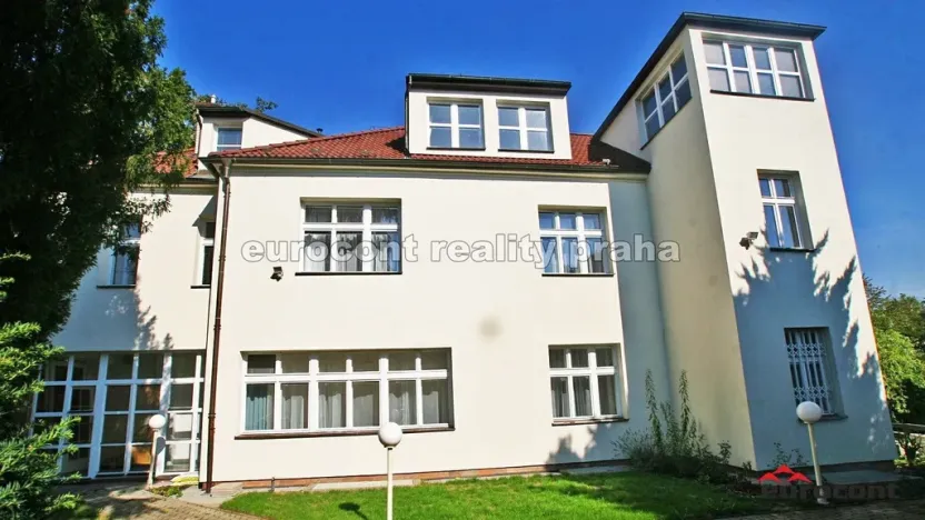 Pronájem bytu 3+1, Praha, Obrovského, 90 m2