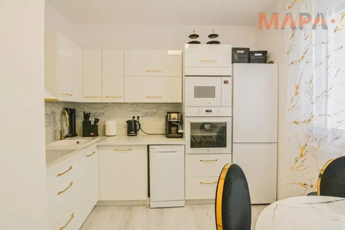 Prodej bytu 3+1, Jirkov, Na Borku, 72 m2