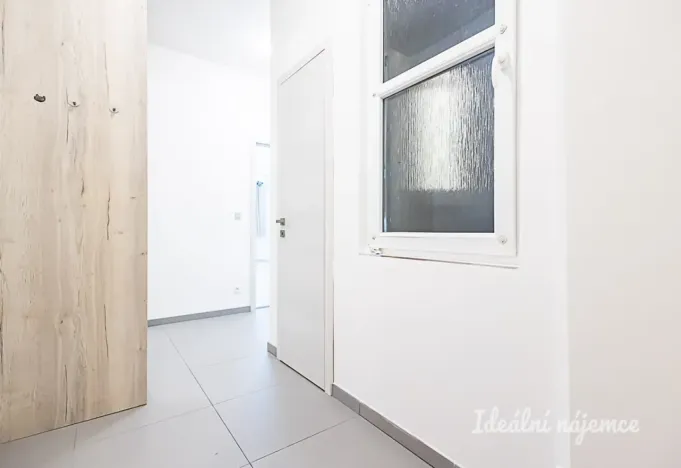 Pronájem bytu 2+kk, Praha - Strašnice, Černokostelecká, 51 m2