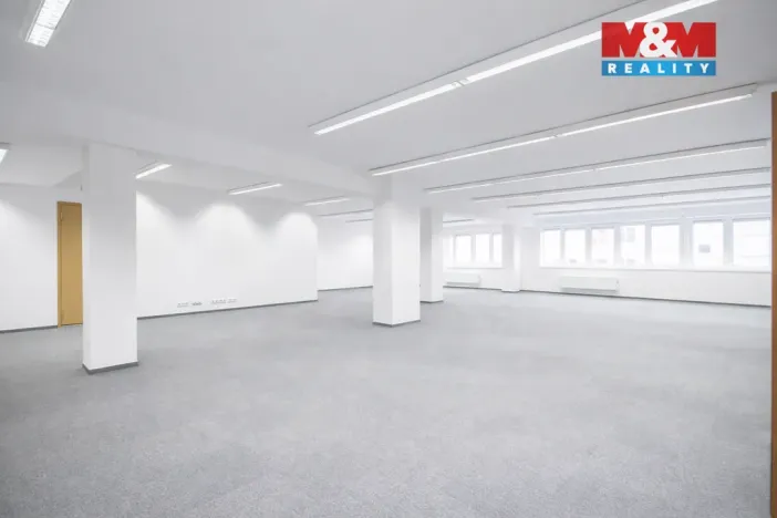 Pronájem kanceláře, Praha - Hostivař, Na Plískavě, 401 m2
