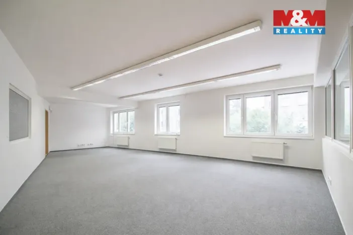 Prodej kanceláře, Praha - Hostivař, Na Plískavě, 401 m2