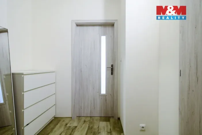 Pronájem bytu 1+kk, Klatovy - Klatovy IV, Suvorovova, 31 m2