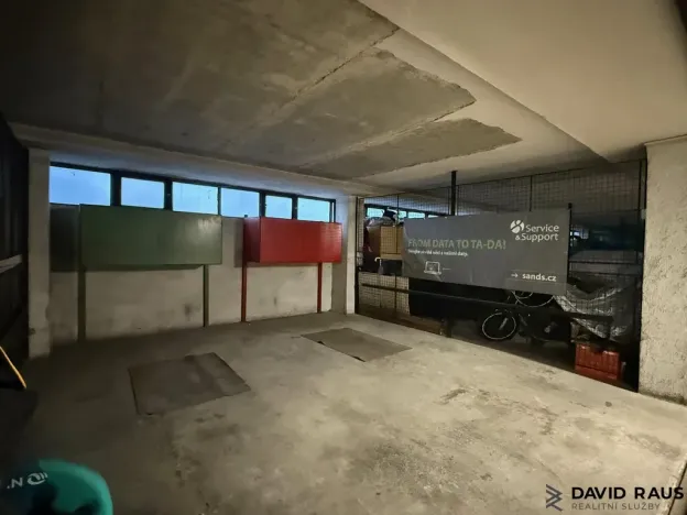 Pronájem garáže, Brno - Královo Pole, Herčíkova, 26 m2