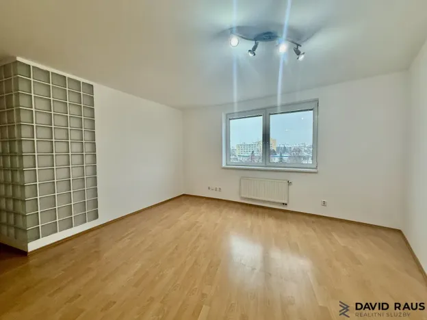 Pronájem bytu 2+kk, Brno - Židenice, Bubeníčkova, 64 m2