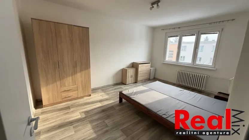 Pronájem bytu 2+1, Zlín - Malenovice, Chelčického, 54 m2