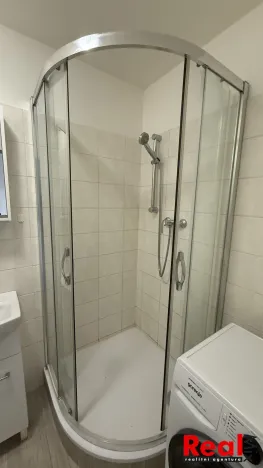 Pronájem bytu 2+1, Zlín - Malenovice, Chelčického, 54 m2