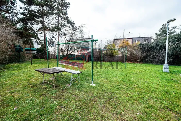 Prodej bytu 3+1, Praha - Lhotka, Štúrova, 69 m2