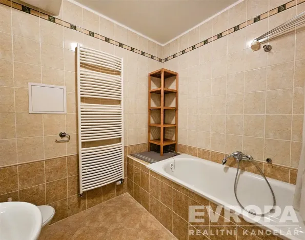 Pronájem bytu 2+kk, Vrchlabí, Zámek, 70 m2