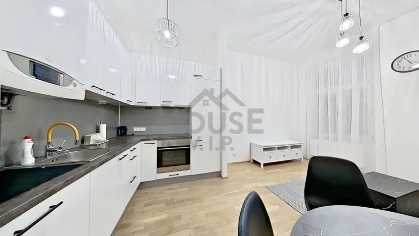 Prodej bytu 2+kk, Praha - Žižkov, Bořivojova, 40 m2