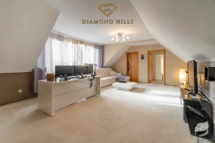 Prodej rodinného domu, Kozojedy, Českobrodská, 299 m2