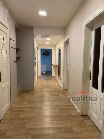 Prodej bytu 4+1, Opava - Předměstí, Olomoucká, 110 m2