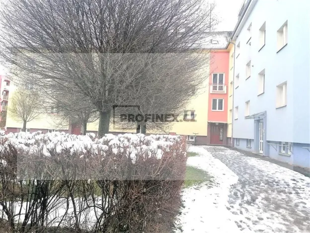 Pronájem bytu 2+1, Třeboň - Třeboň II, Táboritská, 50 m2