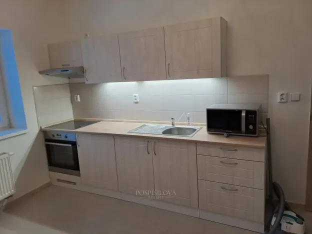 Pronájem bytu 2+kk, Kladno, Příční, 45 m2