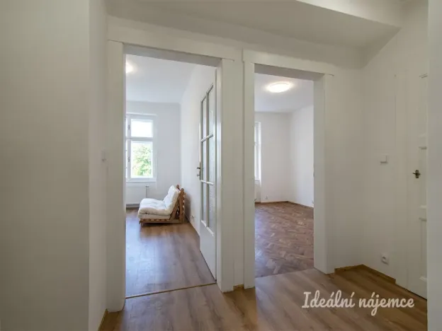 Pronájem bytu 2+kk, Praha - Žižkov, Basilejské náměstí, 49 m2