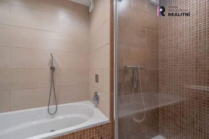 Pronájem bytu 5+1, Zlín, Křiby, 99 m2