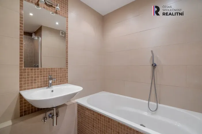 Pronájem bytu 5+1, Zlín, Křiby, 99 m2