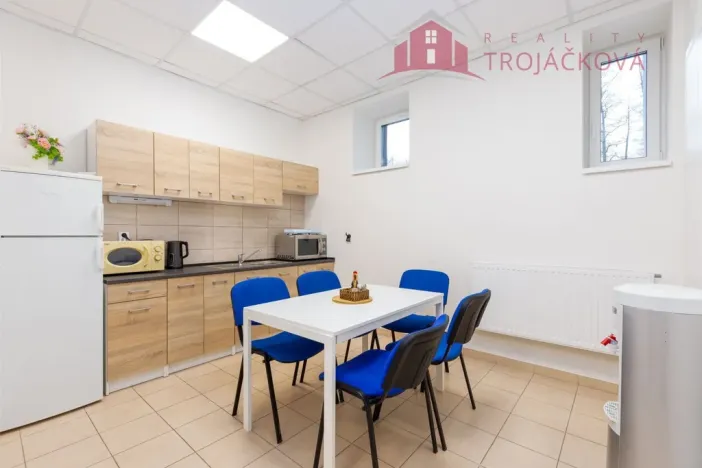 Pronájem kanceláře, Havířov - Prostřední Suchá, U Pošty, 802 m2