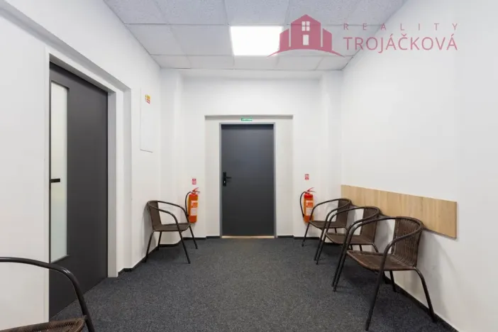 Pronájem kanceláře, Havířov - Prostřední Suchá, U Pošty, 802 m2