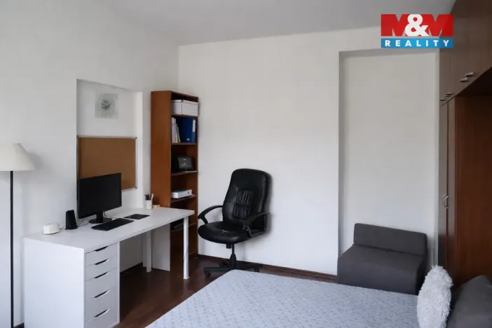 Pronájem bytu 1+1, Praha - Košíře, Mikšovského, 32 m2