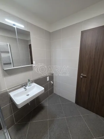 Pronájem bytu 2+kk, Kralupy nad Vltavou, Nádražní, 38 m2